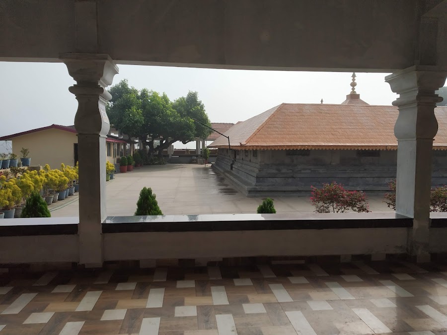 Padi Igguthappa Temple - Photo 2