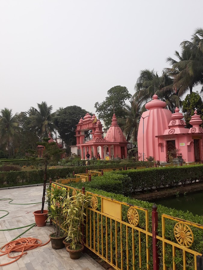 ISKCON Temple - Photo 9