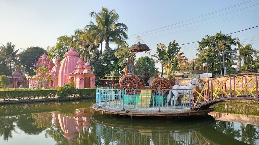 ISKCON Temple - Photo 8