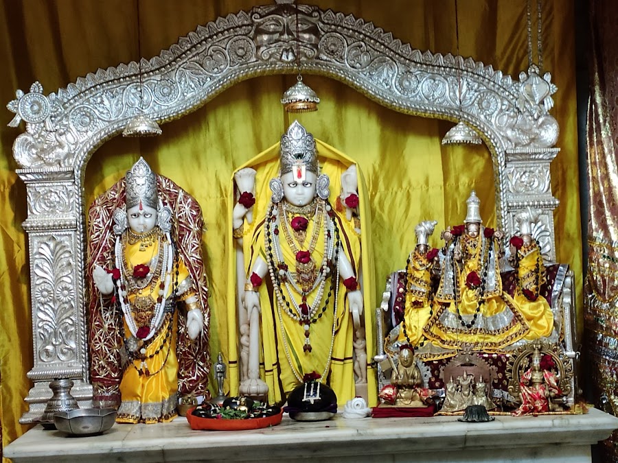 Lakshmi Narayan Temple - Photo 3