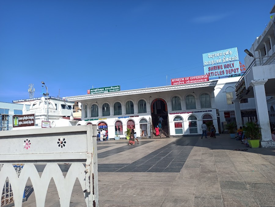 Velankanni Matha Shrine Museum - Photo 2