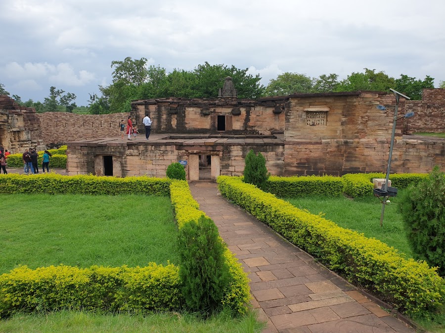 Survaya Ki Garhi - Photo 2