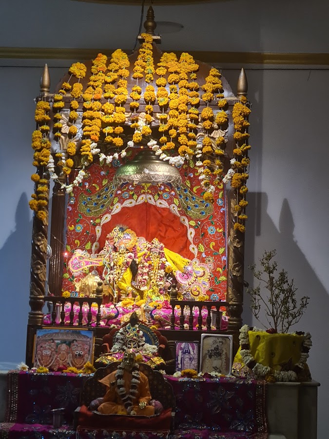 ISKCON Temple - Photo 2