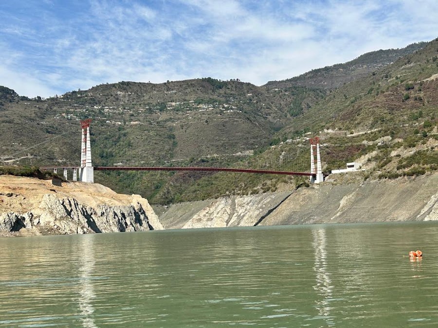 Tehri Dam Reservoir - Photo 3