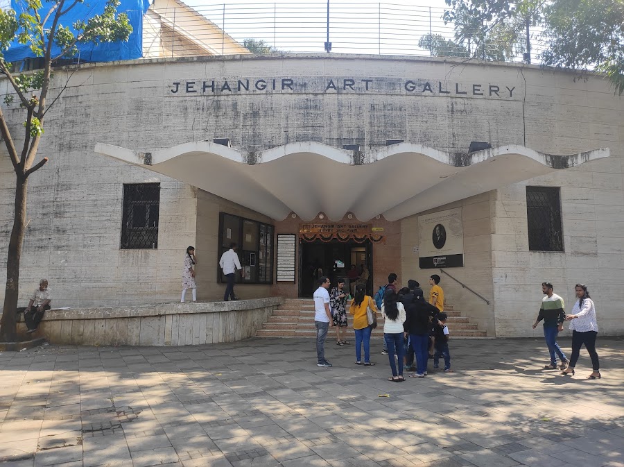 Jehangir Art Gallery - Photo 2