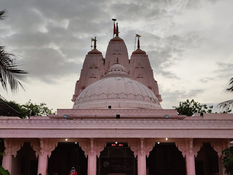 ISKCON Temple - Photo 2