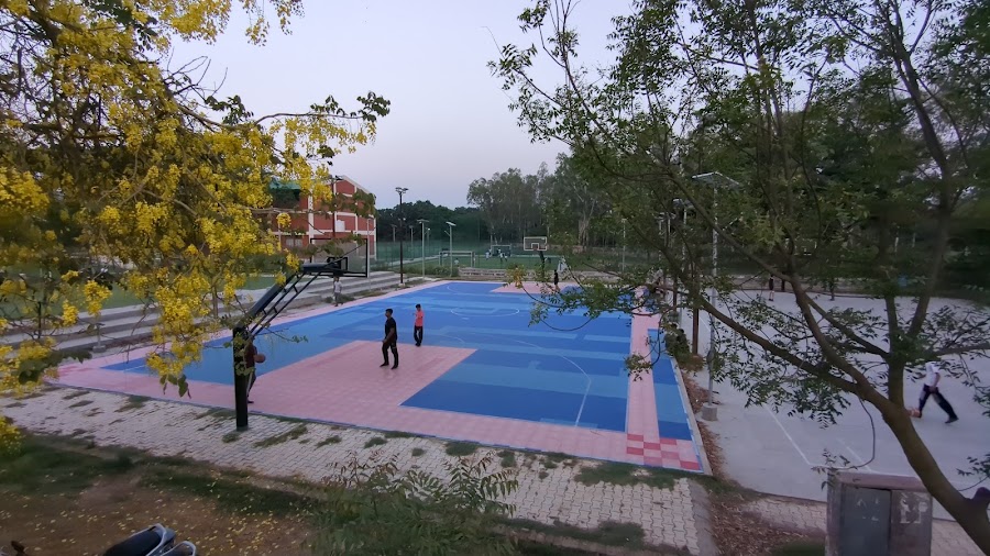 Guru Nanak Stadium - Photo 2