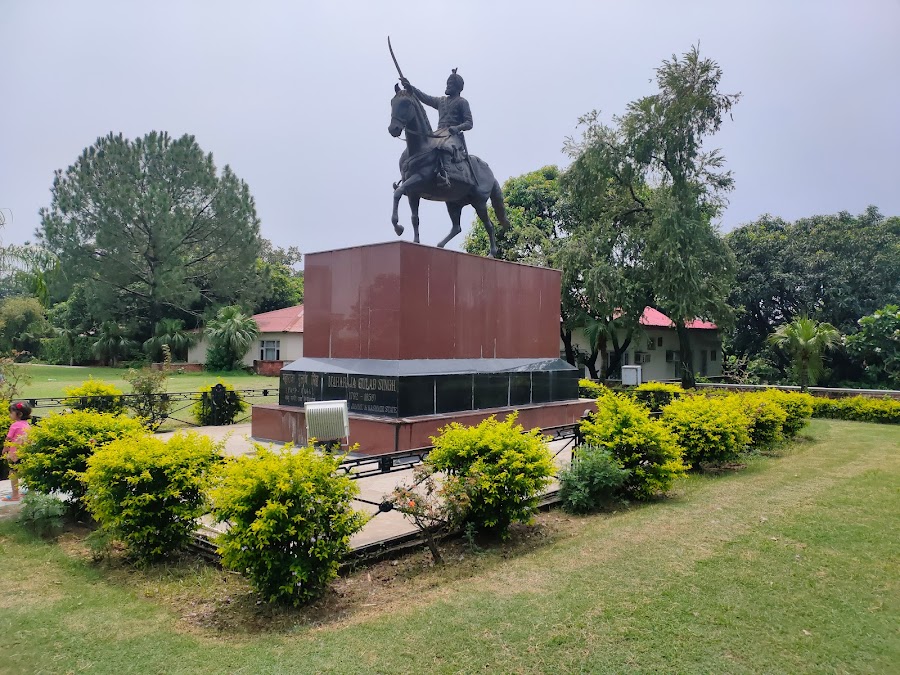 Amar Mahal Palace Museum - Photo 4