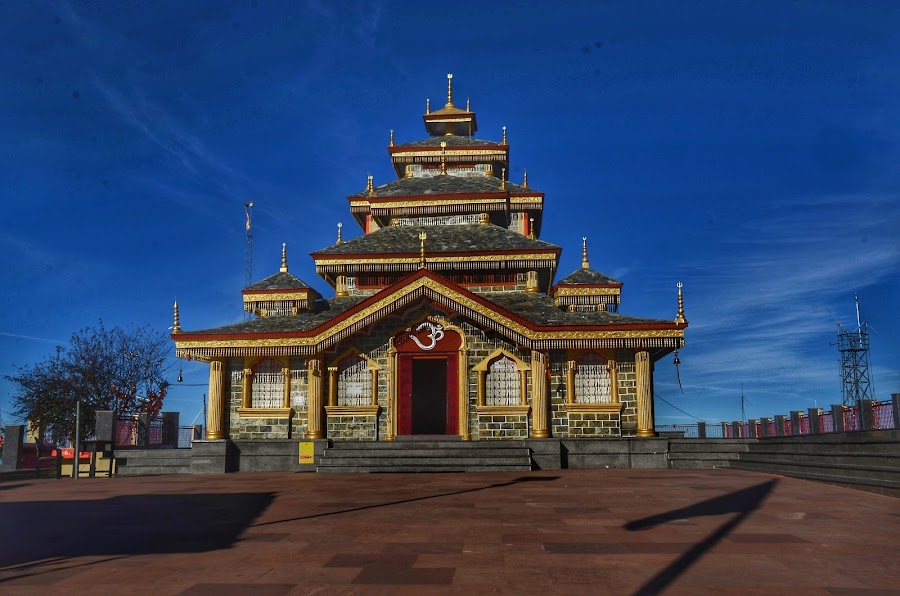 Surkanda Devi Temple - Photo 2