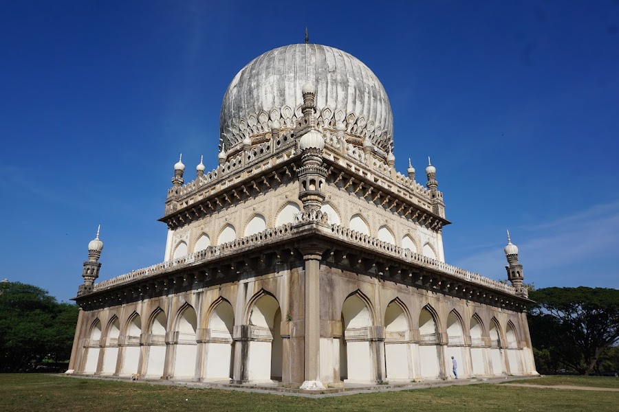 Qutb Shahi Tombs - Photo 2