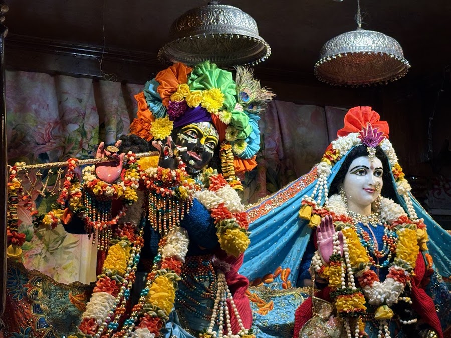ISKCON Temple - Photo 2