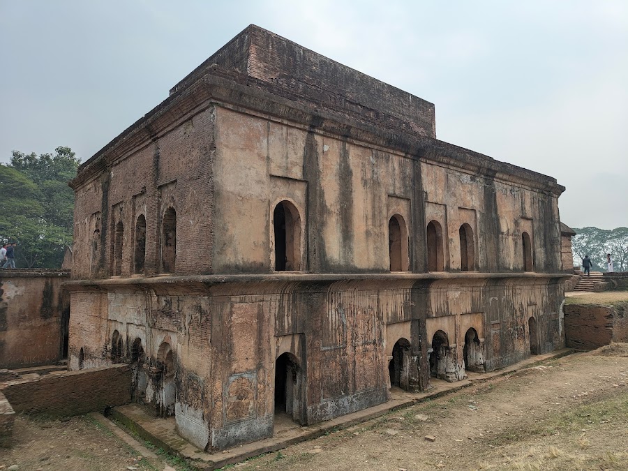 Talatal Ghar - Photo 4