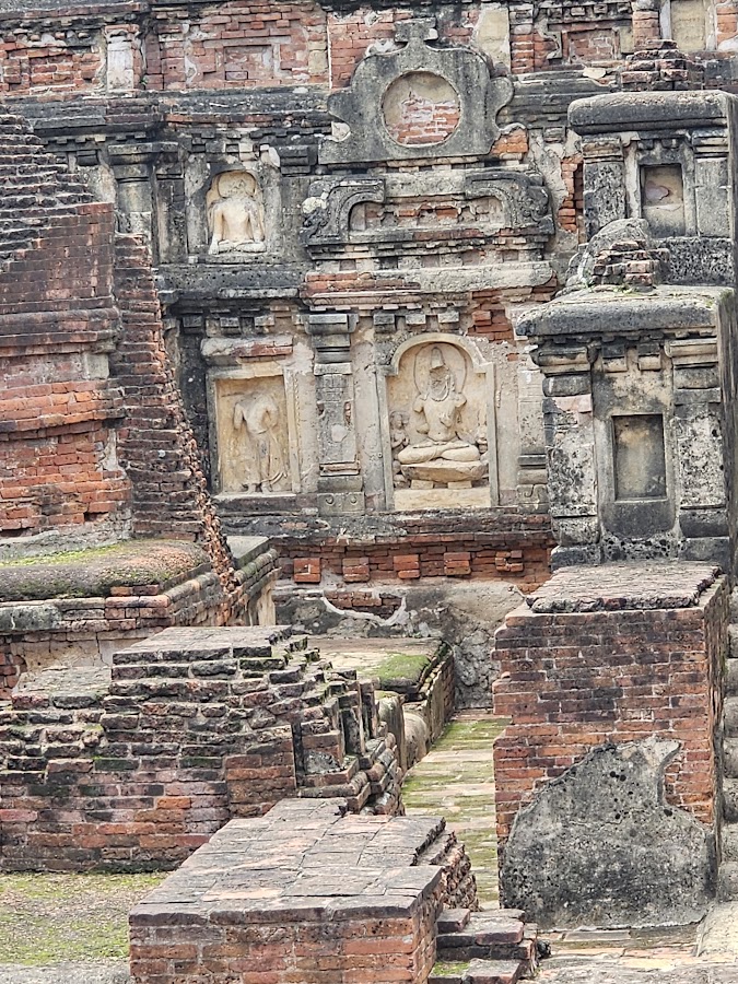 The Great Stupa - Photo 2