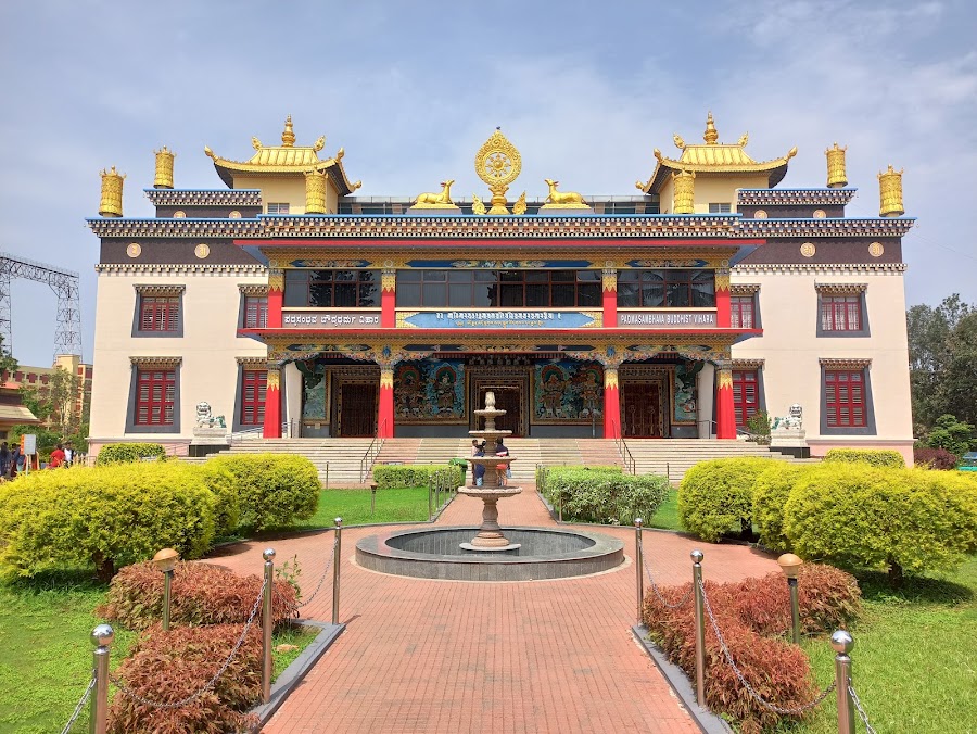 Namdroling Monastery (Golden Temple) - Photo 4