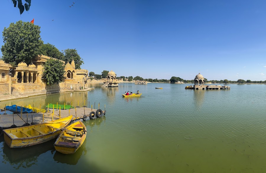 Gadisar Lake - Photo 2