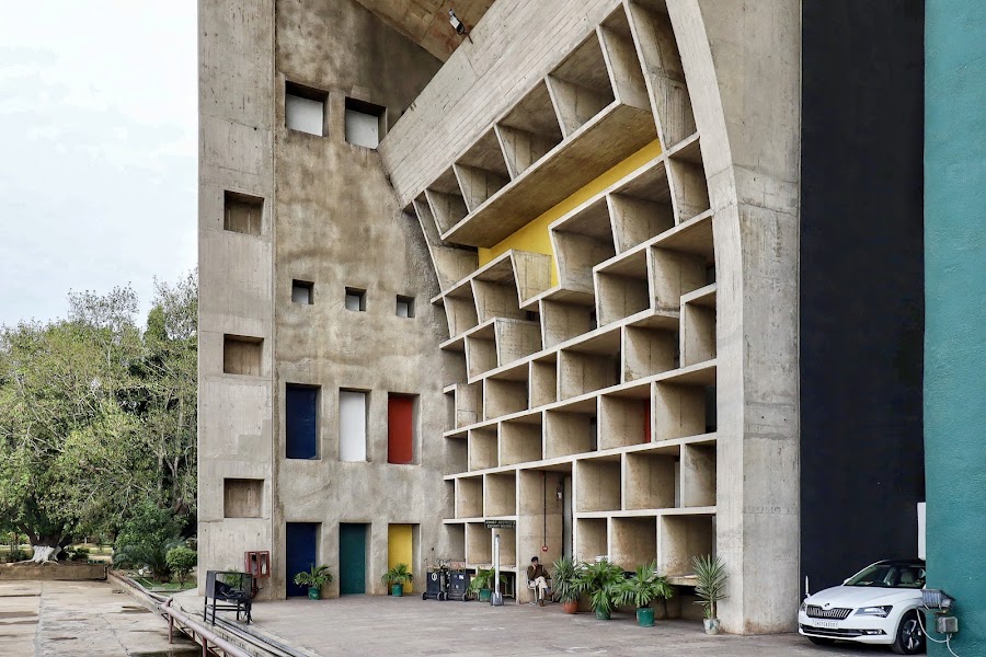 High Court of Punjab and Haryana - Photo 2