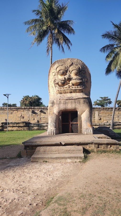 Arulmigu Peruvudaiyar Thirukovil - Photo 3