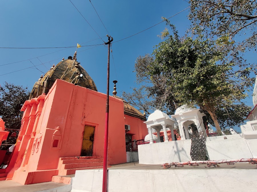 Purmandal Temple - Photo 2