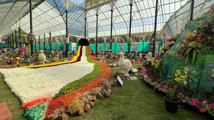 Lalbagh Botanical Garden - Photo 3