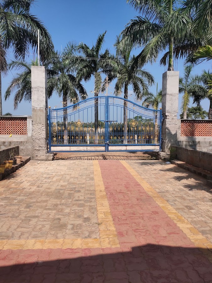 ISKCON Temple - Photo 3