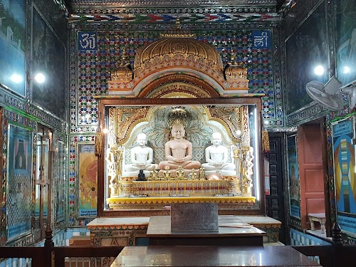 Shree Digambar Jain Tijara Ji Jain Temple - Photo 5