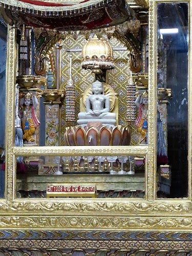 Shree Digambar Jain Tijara Ji Jain Temple - Photo 2