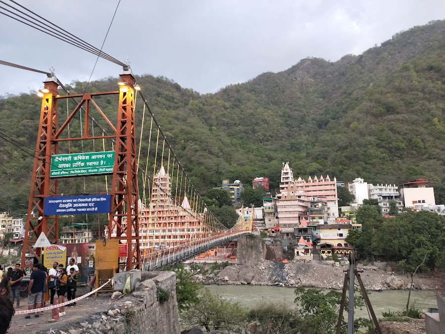Lakshman Jhula - Photo 3