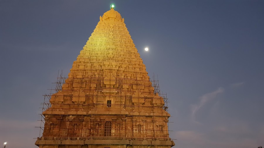 Brihadeeswarar Temple - Photo 4