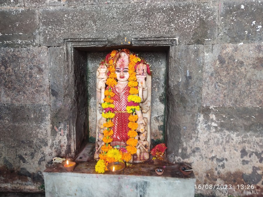 Baneshwar Temple - Photo 3