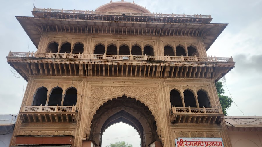Govind Dev Ji Temple - Photo 4