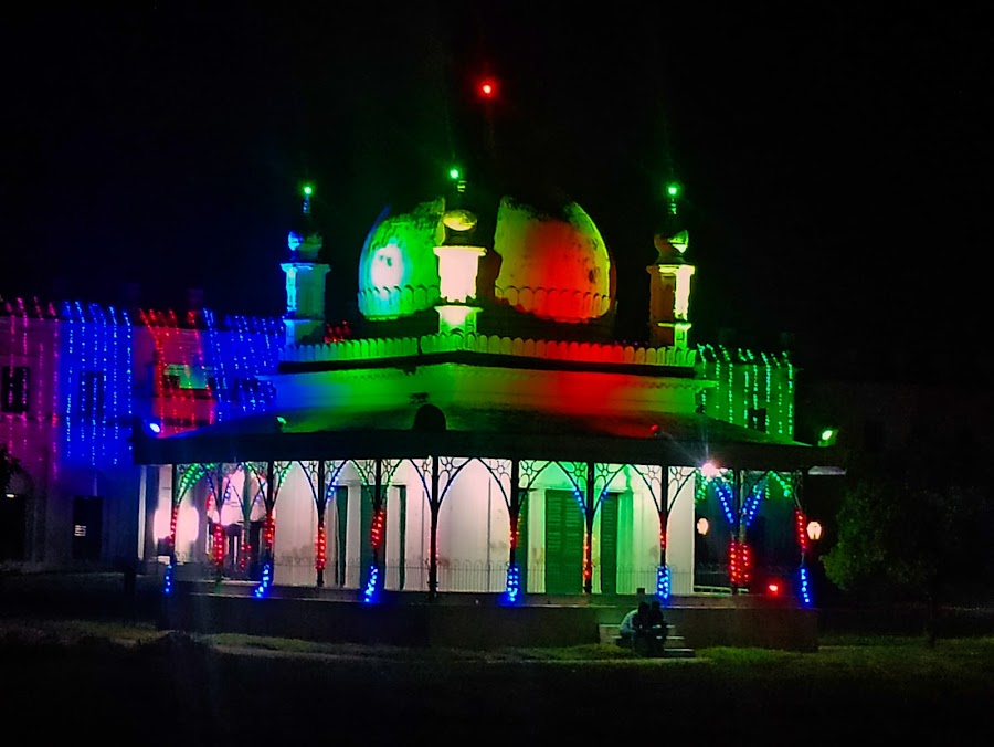 Medina Masjid - Photo 7