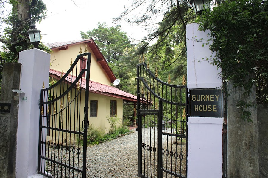 Gurney House - Photo 3