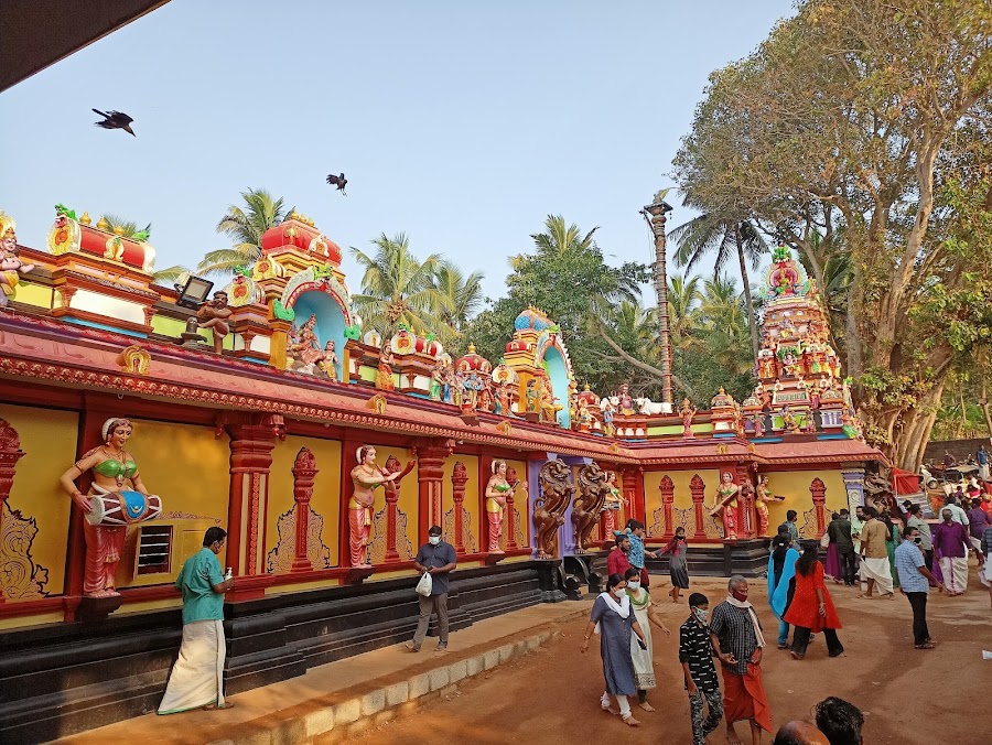 Aazhimala Siva Temple - Photo 3