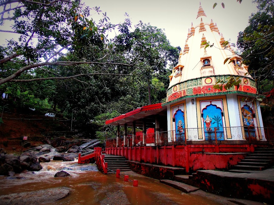 Basistha Ashram - Photo 2