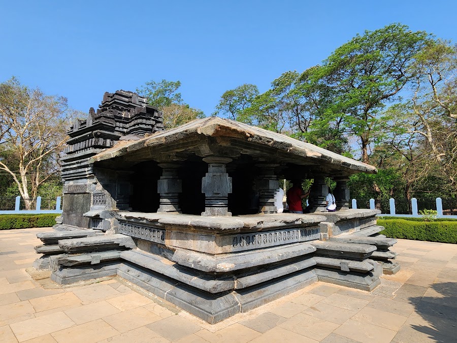 Tambdi Surla Mahadev Temple - Photo 2