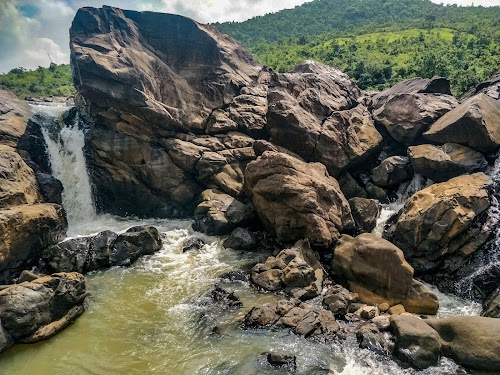 Baghra Waterfall - Photo 3