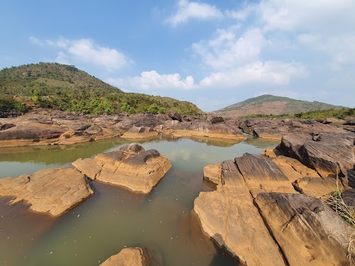 Baghra Waterfall - Photo 2