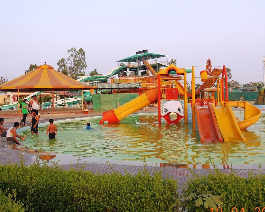 Neer Nikunj Water Park - Photo 2