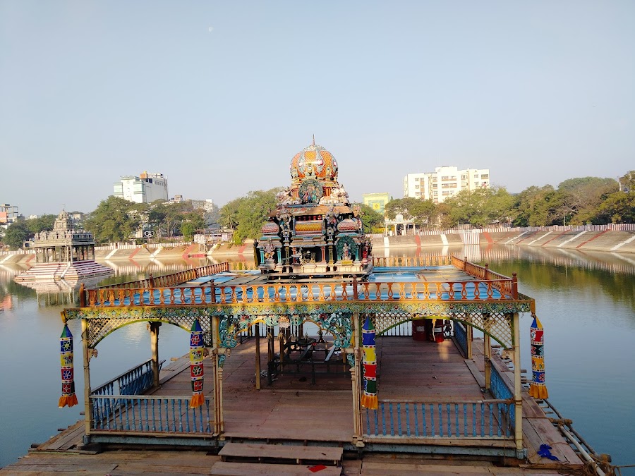 Kapaleeshwarar Temple - Photo 4