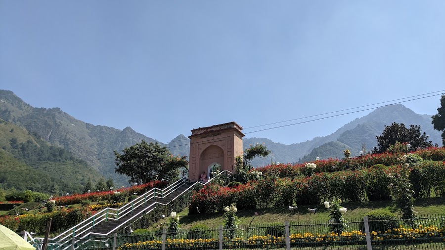Chashme Shahi Garden - Photo 3