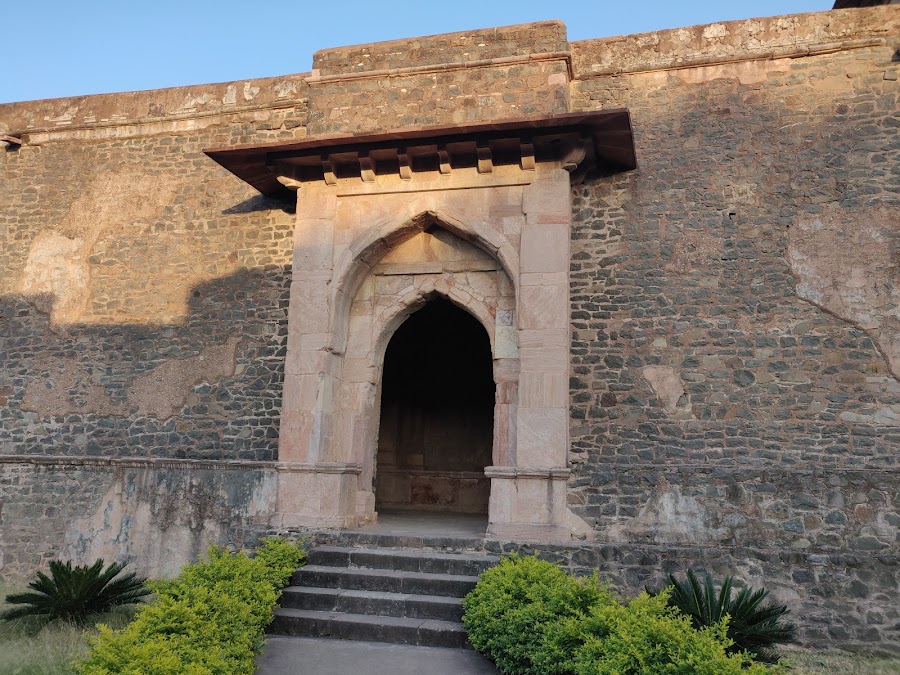 Baz Bahadur's Palace - Photo 4