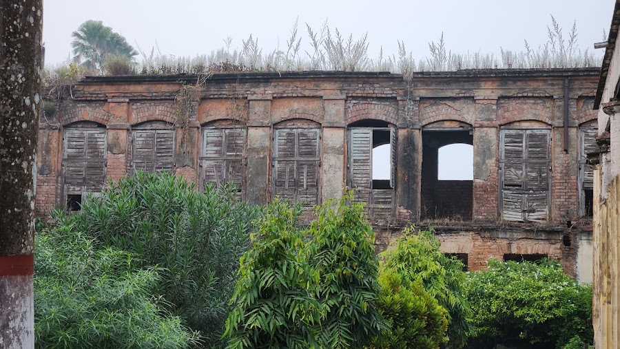Nashipur Palace - Photo 8