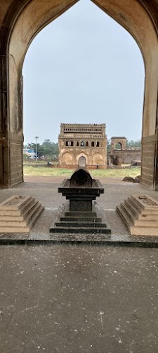 Baridi Tombs - Photo 4