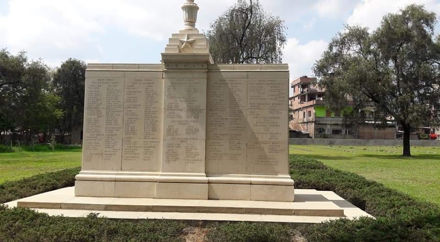 Imphal War Cemetery - Photo 3