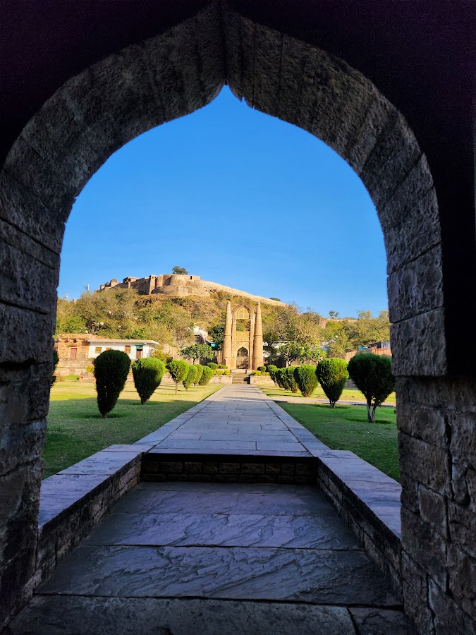 Chanderi Fort, Kirti Durg - Photo 4