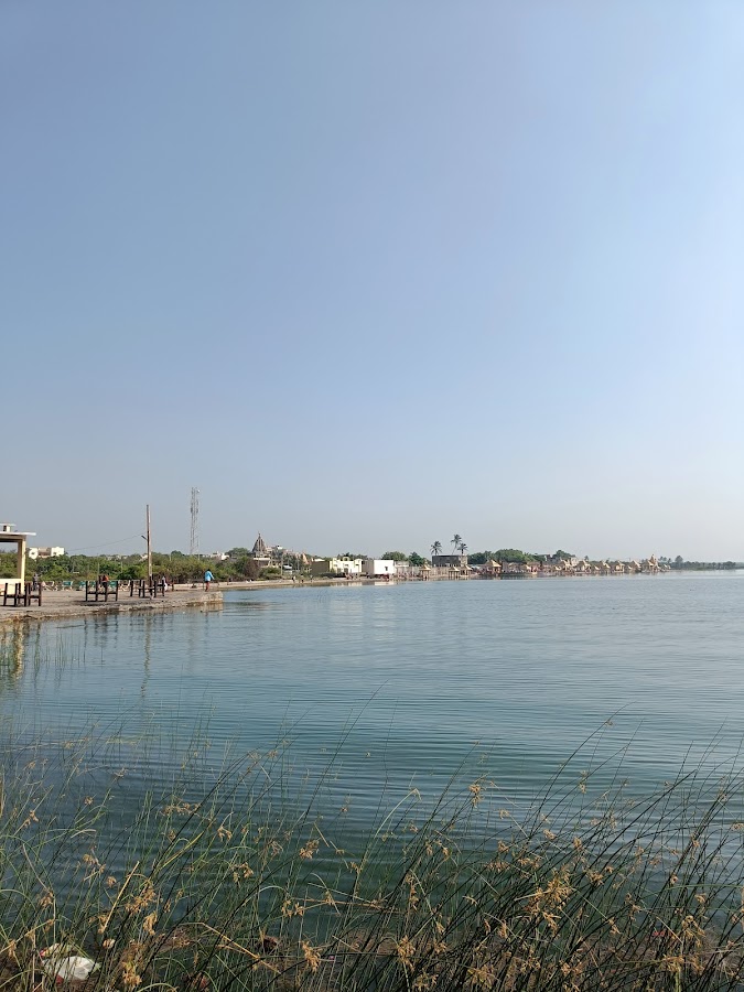 Triveni Sangam - Photo 4