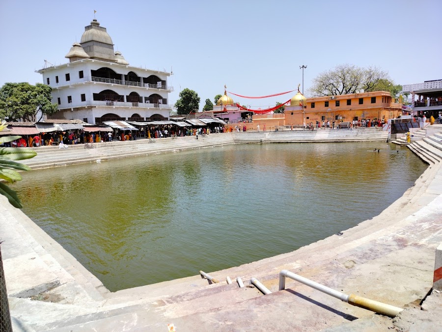 Someshwar Nath Temple - Photo 3