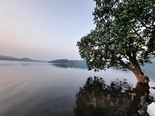 Arthur Lake - Photo 3