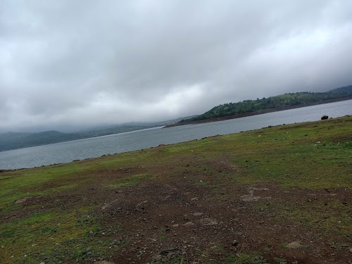 Arthur Lake - Photo 2