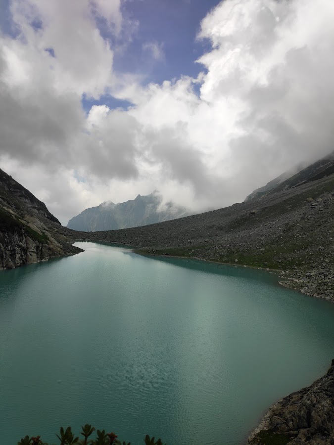 Tulian Lake - Photo 2